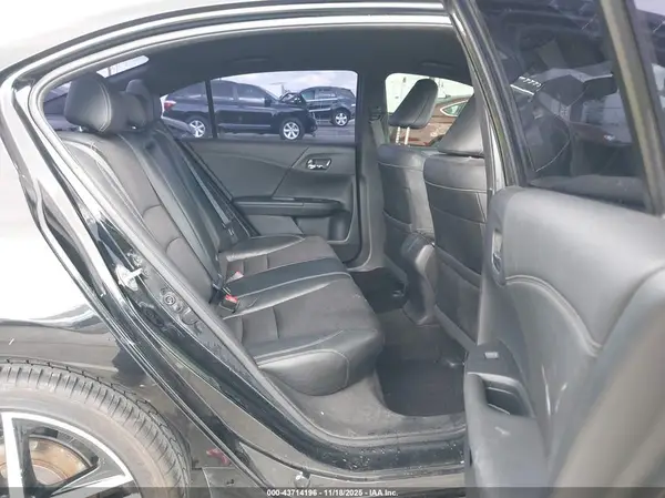 1HGCR2F52HA112825 2017 HONDA ACCORD - Image 8