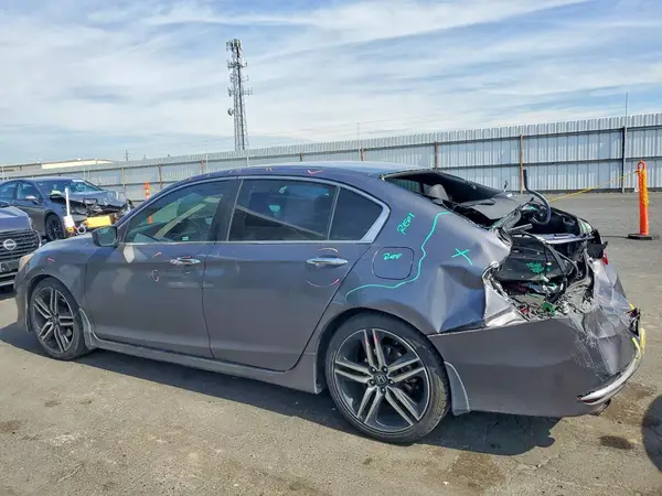 1HGCR2F52HA115773 2017 HONDA ACCORD - Image 2