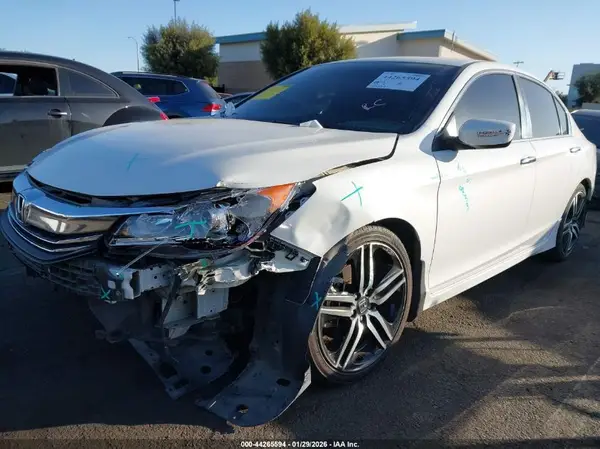 1HGCR2F52HA117264 2017 HONDA ACCORD - Image 2