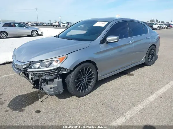 1HGCR2F52HA129477 2017 HONDA ACCORD - Image 2