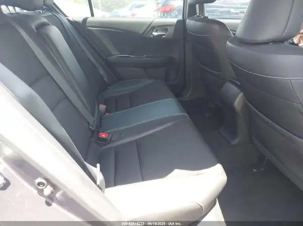 1HGCR2F52HA143203 2017 HONDA ACCORD - Image 8
