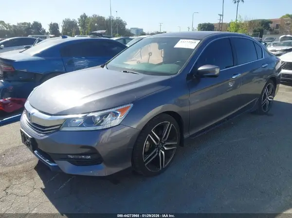 1HGCR2F52HA145243 2017 HONDA ACCORD - Image 2