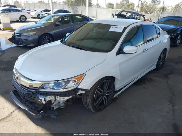 1HGCR2F52HA146182 2017 HONDA ACCORD - Image 2