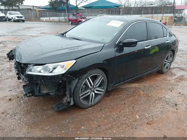 1HGCR2F52HA159787 2017 HONDA ACCORD - Image 2