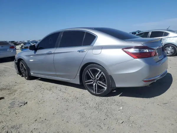 1HGCR2F52HA162799 2017 HONDA ACCORD - Image 2