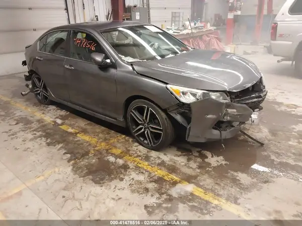 1HGCR2F52HA163600 2017 HONDA ACCORD - Image 1