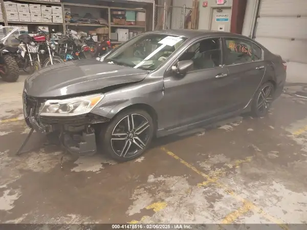 1HGCR2F52HA163600 2017 HONDA ACCORD - Image 2