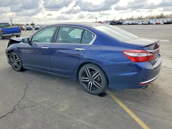 1HGCR2F52HA170594 2017 HONDA ACCORD - Image 2