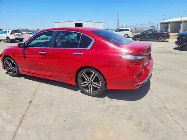 1HGCR2F52HA202086 2017 HONDA ACCORD - Image 2