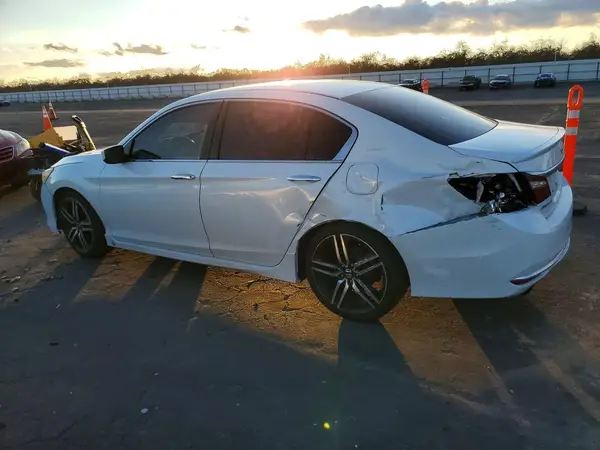 1HGCR2F52HA204971 2017 HONDA ACCORD - Image 2