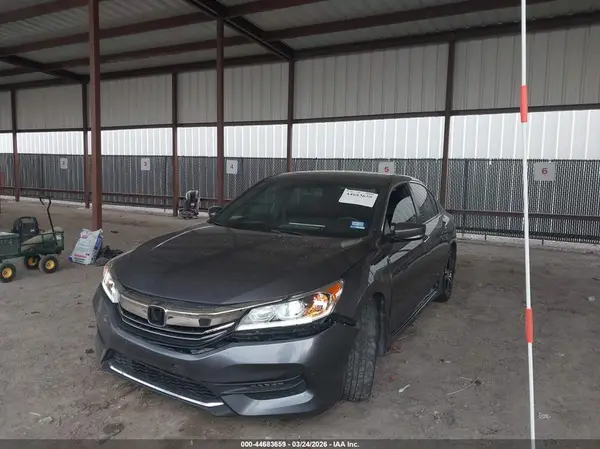 1HGCR2F52HA219163 2017 HONDA ACCORD - Image 2