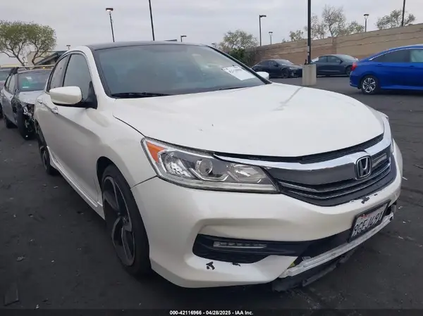 1HGCR2F52HA220832 2017 HONDA ACCORD - Image 1