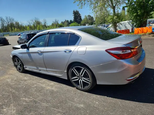 1HGCR2F52HA224766 2017 HONDA ACCORD - Image 2
