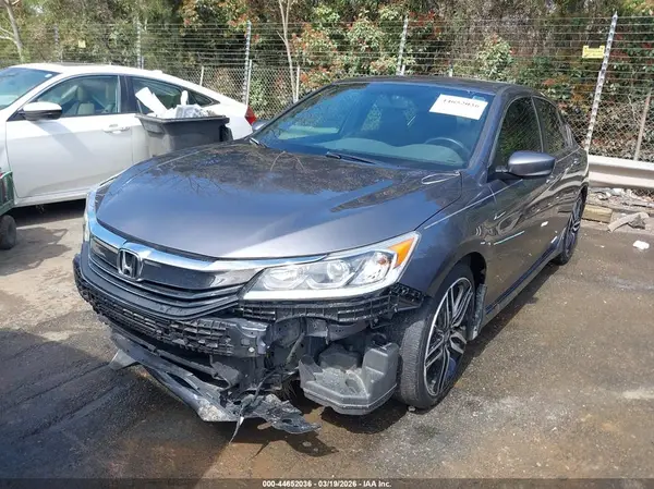 1HGCR2F52HA250204 2017 HONDA ACCORD - Image 2