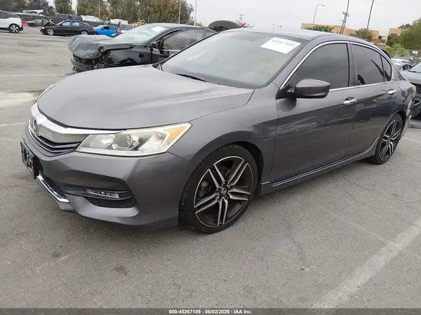 1HGCR2F52HA269173 2017 HONDA ACCORD - Image 2