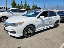 1HGCR2F52HA269352 2017 HONDA ACCORD