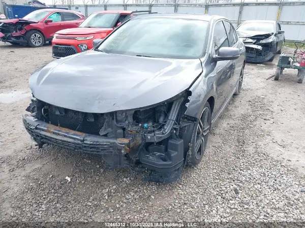1HGCR2F52HA807743 2017 HONDA ACCORD - Image 2