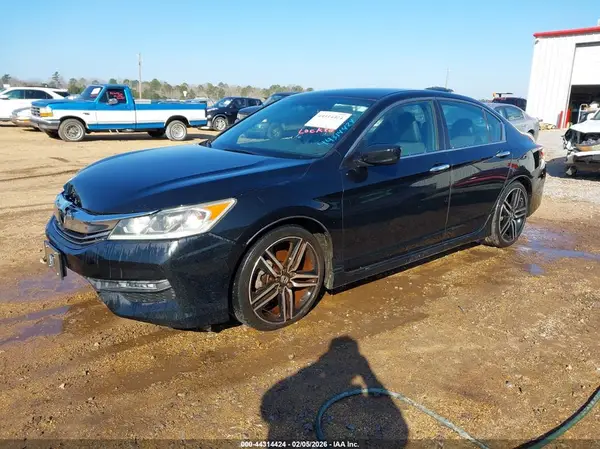 1HGCR2F53GA060751 2016 HONDA ACCORD - Image 2