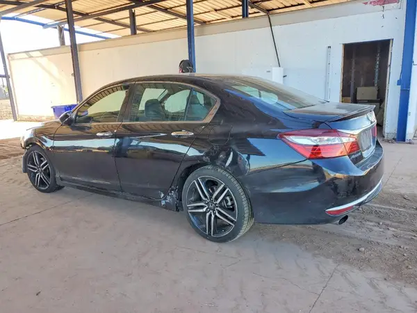 1HGCR2F53GA061835 2016 HONDA ACCORD - Image 2