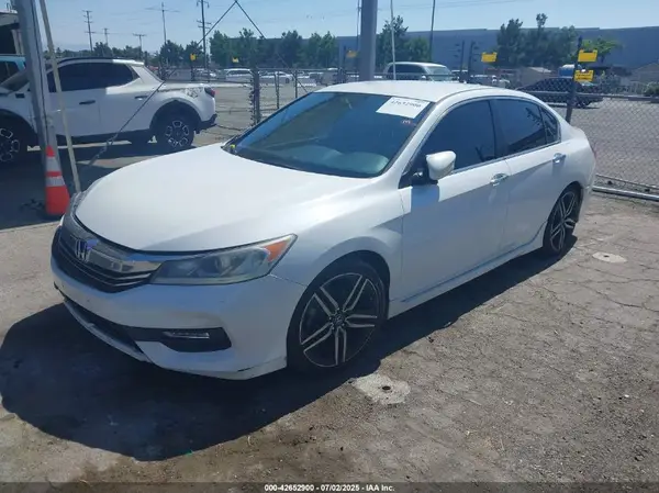 1HGCR2F53GA067666 2016 HONDA ACCORD - Image 2