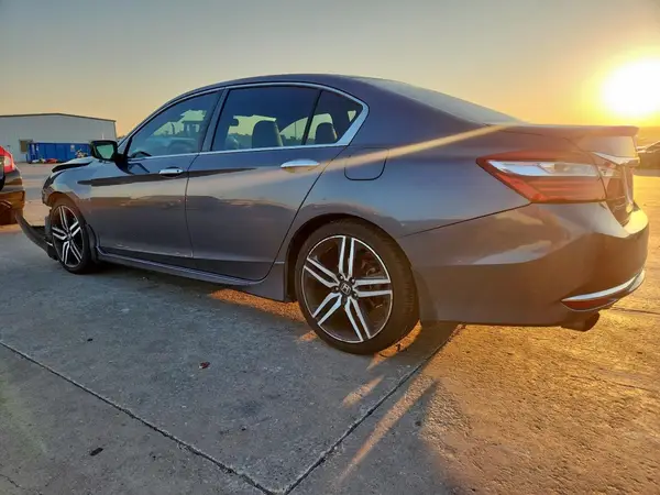 1HGCR2F53GA111519 2016 HONDA ACCORD - Image 2