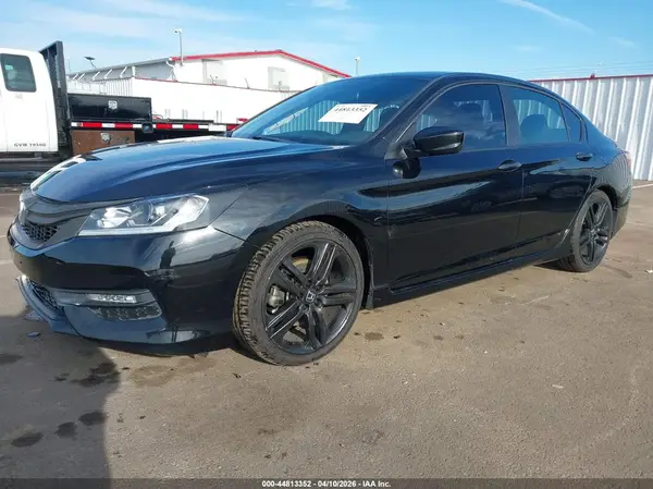 1HGCR2F53GA157951 2016 HONDA ACCORD - Image 2