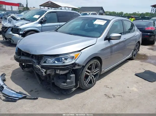 1HGCR2F53HA007503 2017 HONDA ACCORD - Image 2
