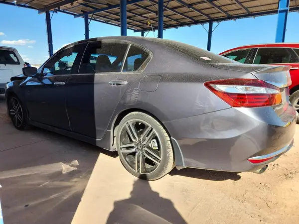 1HGCR2F53HA012782 2017 HONDA ACCORD - Image 2
