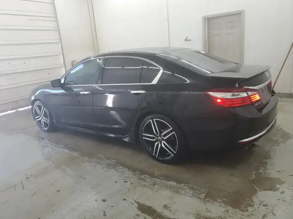 1HGCR2F53HA026276 2017 HONDA ACCORD - Image 2