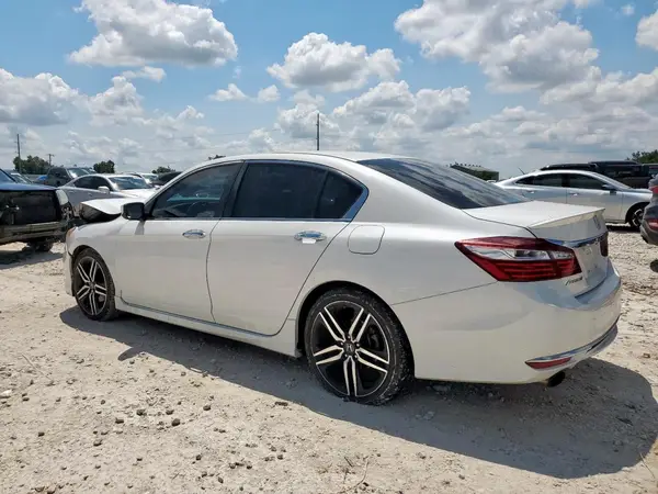 1HGCR2F53HA039755 2017 HONDA ACCORD - Image 2