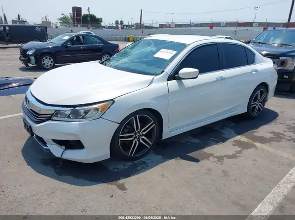 1HGCR2F53HA041585 2017 HONDA ACCORD - Image 2