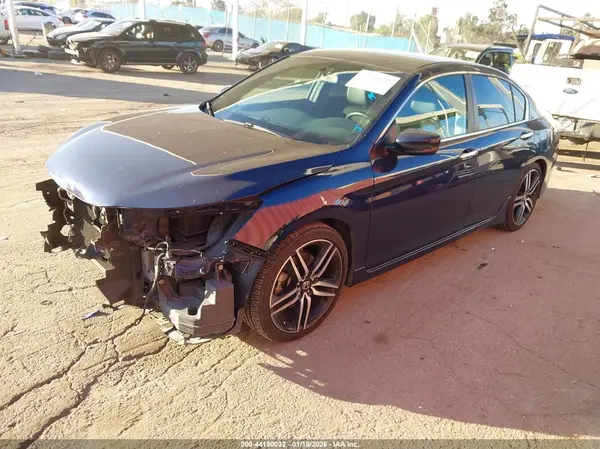 1HGCR2F53HA046768 2017 HONDA ACCORD - Image 2