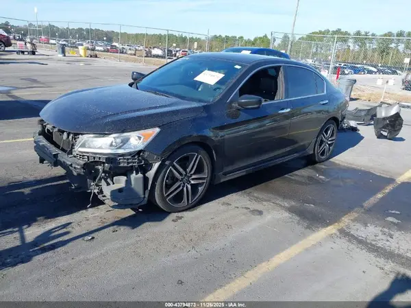 1HGCR2F53HA050853 2017 HONDA ACCORD - Image 2