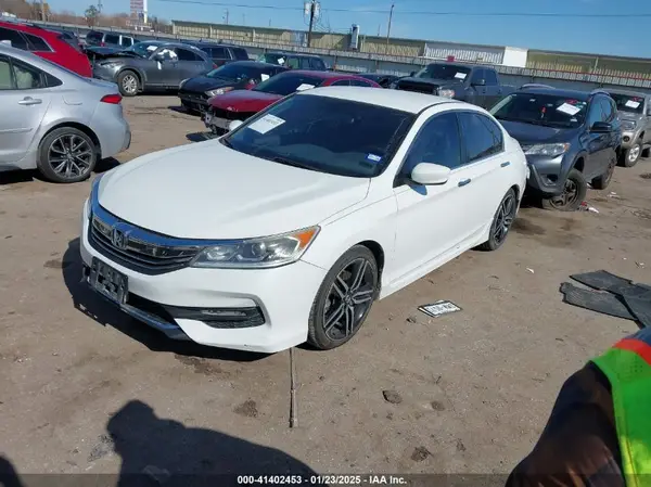 1HGCR2F53HA054157 2017 HONDA ACCORD - Image 2