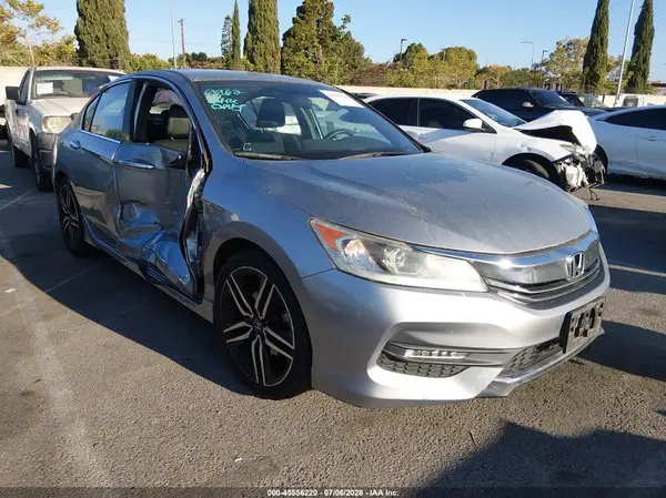 1HGCR2F53HA071301 2017 HONDA ACCORD - Image 1