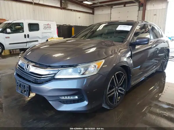1HGCR2F53HA073629 2017 HONDA ACCORD - Image 2