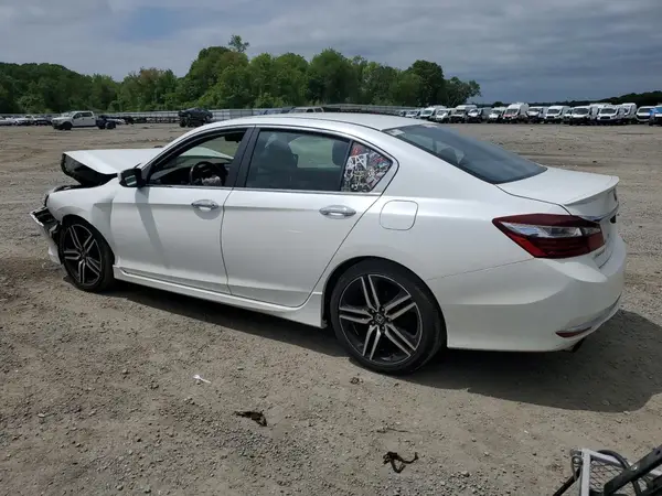 1HGCR2F53HA097879 2017 HONDA ACCORD - Image 2