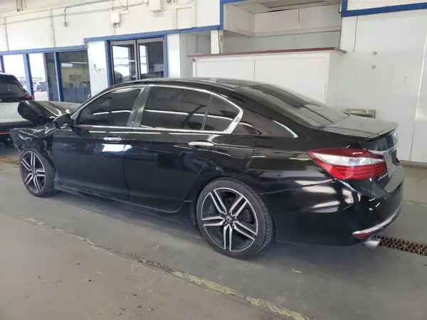 1HGCR2F53HA102742 2017 HONDA ACCORD - Image 2