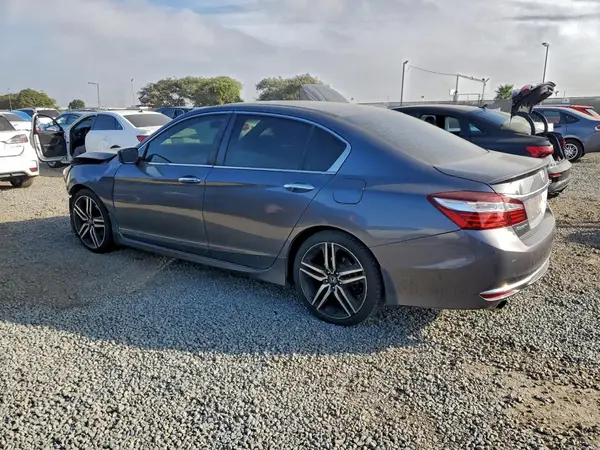 1HGCR2F53HA124403 2017 HONDA ACCORD - Image 2
