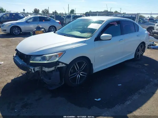 1HGCR2F53HA132680 2017 HONDA ACCORD - Image 2