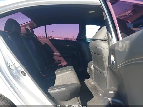 1HGCR2F53HA132680 2017 HONDA ACCORD - Image 8