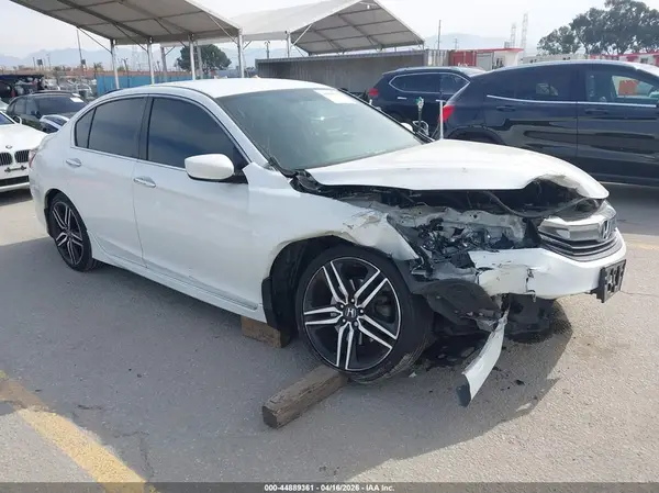 1HGCR2F53HA138558 2017 HONDA ACCORD - Image 1