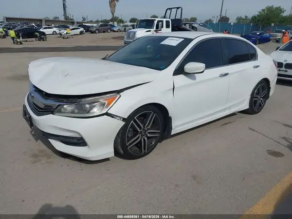 1HGCR2F53HA138558 2017 HONDA ACCORD - Image 2