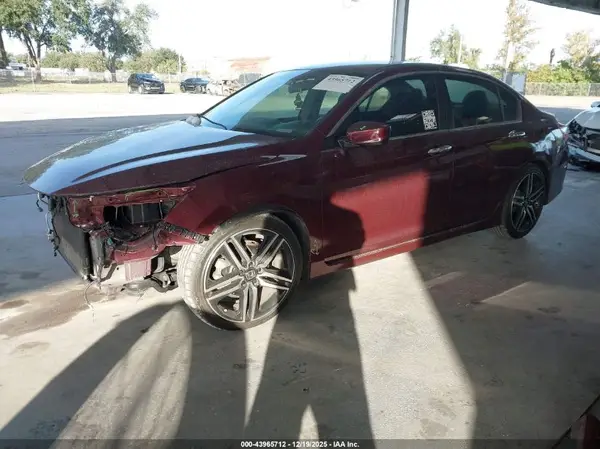 1HGCR2F53HA155876 2017 HONDA ACCORD - Image 2