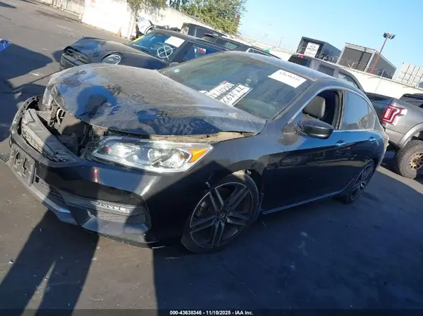 1HGCR2F53HA173973 2017 HONDA ACCORD - Image 2