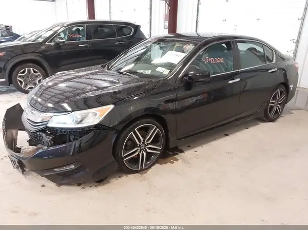1HGCR2F53HA182673 2017 HONDA ACCORD - Image 2