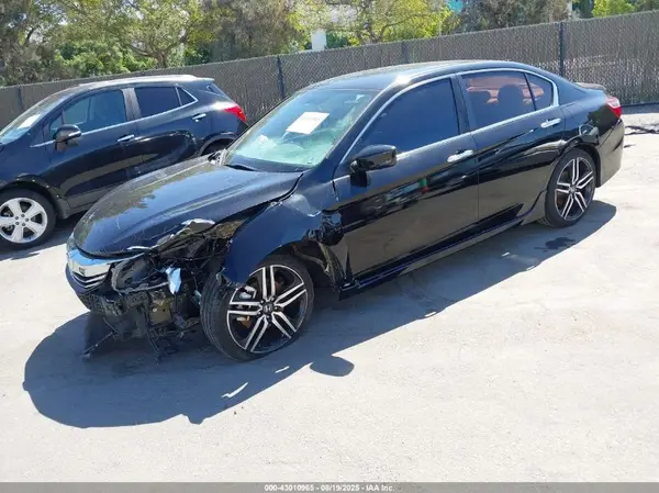 1HGCR2F53HA249790 2017 HONDA ACCORD - Image 2