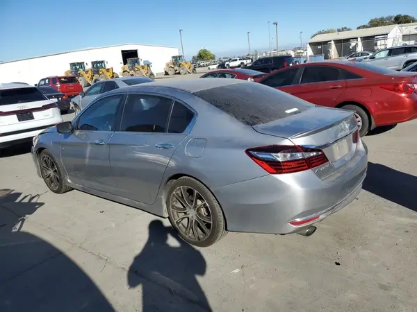 1HGCR2F53HA256710 2017 HONDA ACCORD - Image 2