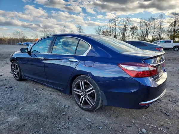 1HGCR2F53HA258943 2017 HONDA ACCORD - Image 2