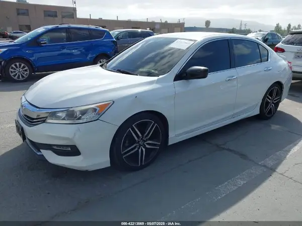 1HGCR2F53HA273474 2017 HONDA ACCORD - Image 2